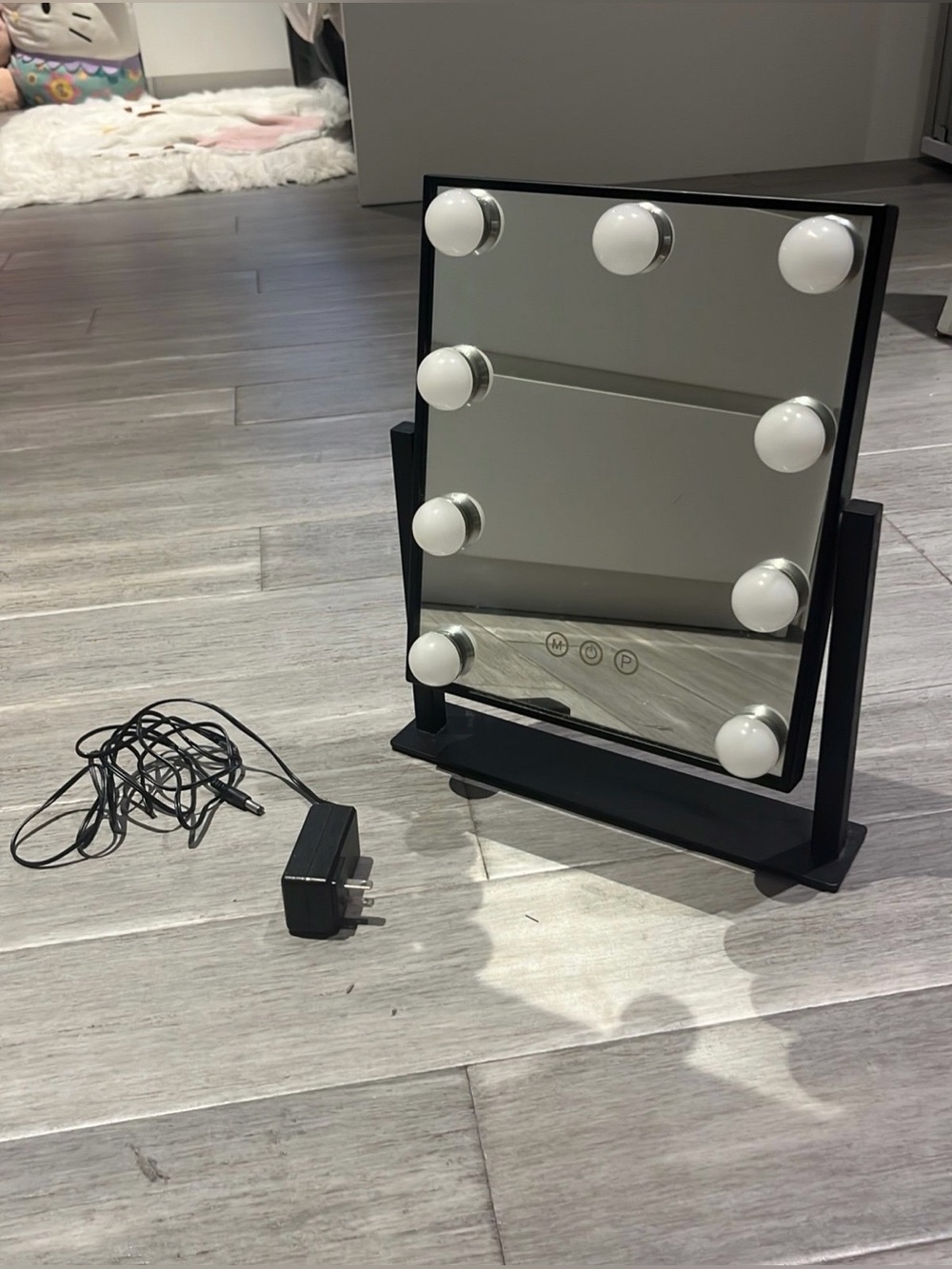 Vanity mirror
